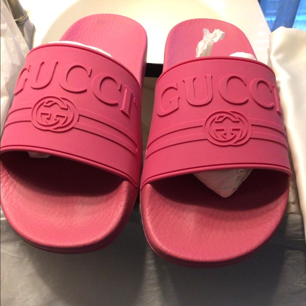 Gucci pink pool slides
